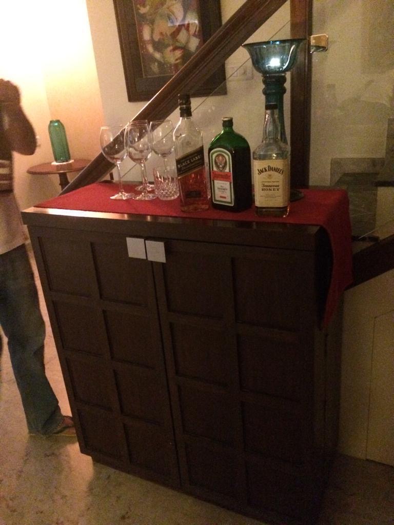 Bar Unit 10